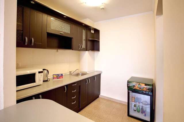 Отель Hotel Tecadra Бухарест-27